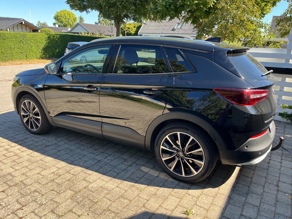 Opel Grandland X 1,6 Hybrid Cosmo Prestige aut. 5d