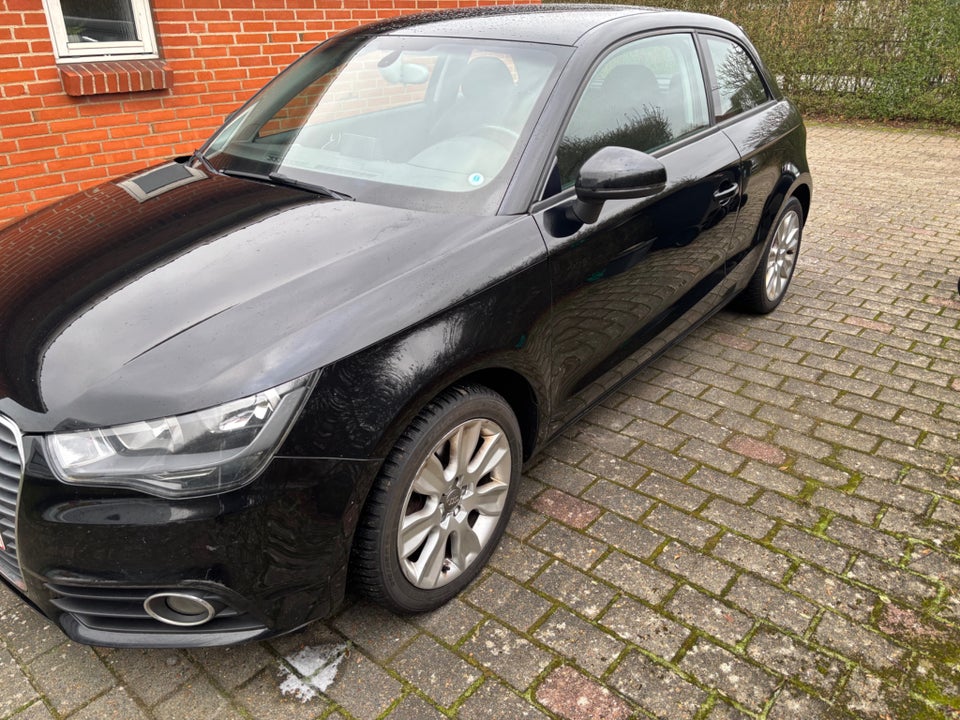 Audi A1 1,4 TFSi 122 Ambition 3d