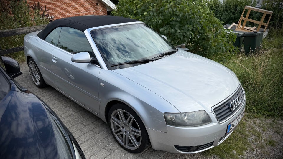 Audi A4 2,4 V6 Cabriolet Multitr. 2d