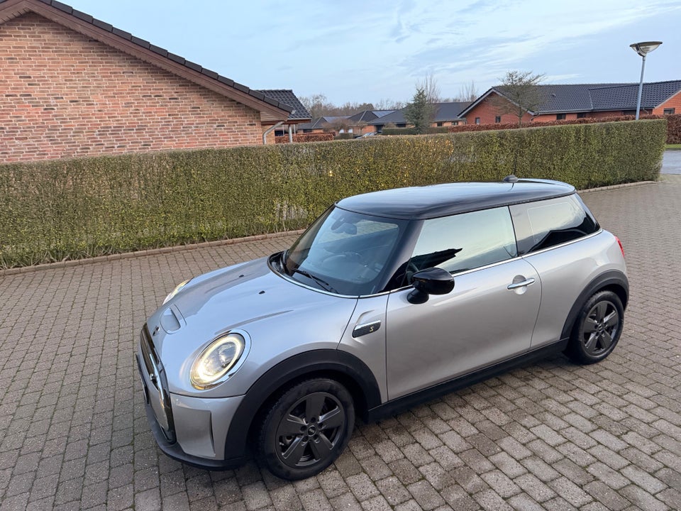 MINI Cooper SE Maximise 3d