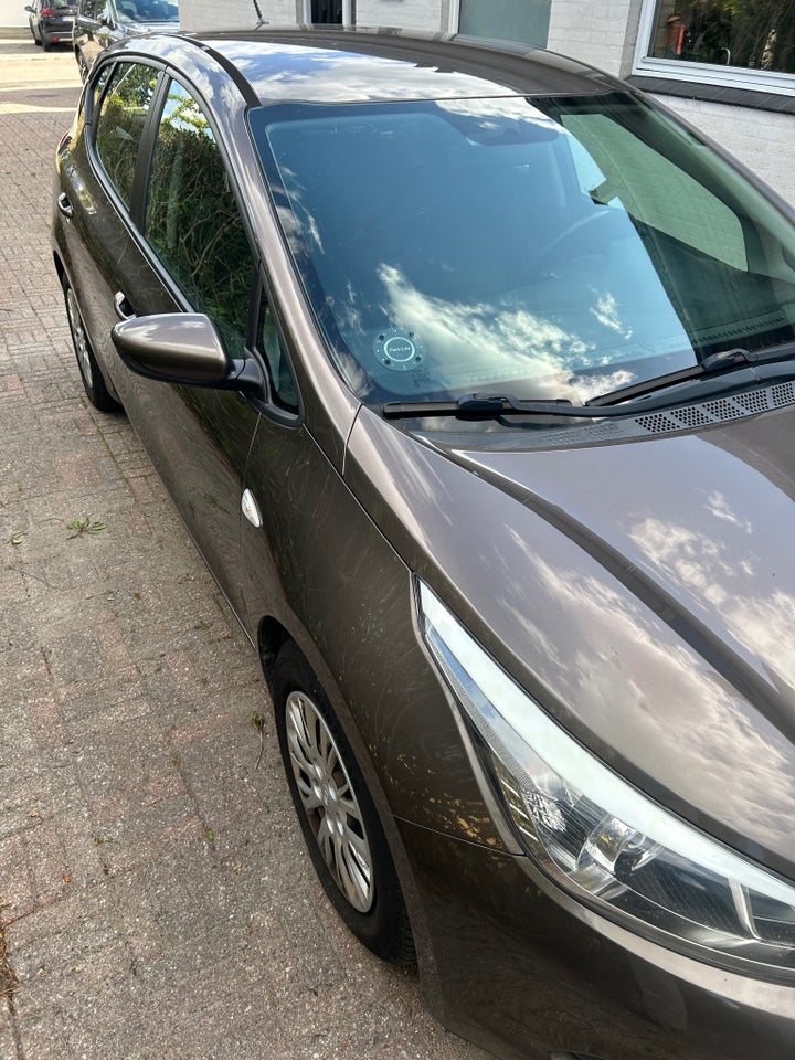 Kia Ceed 1,4 CVVT Active 5d