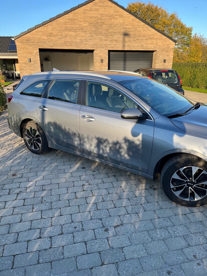 Kia Ceed 1,6 PHEV Prestige SW DCT 5d