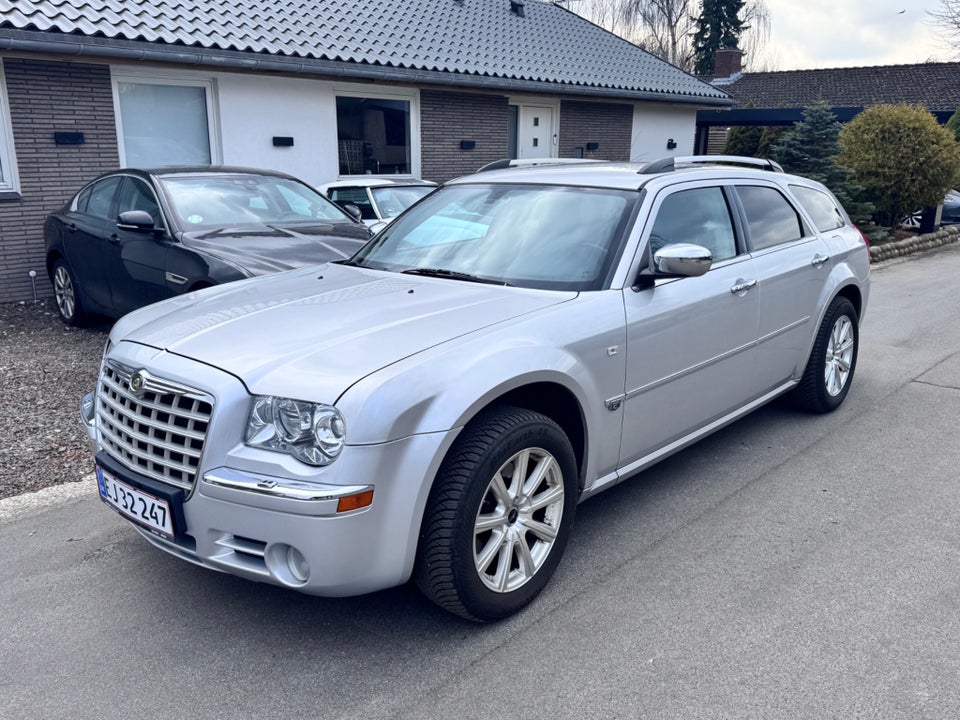 Chrysler 300C 5,7 Hemi Touring aut. 5d