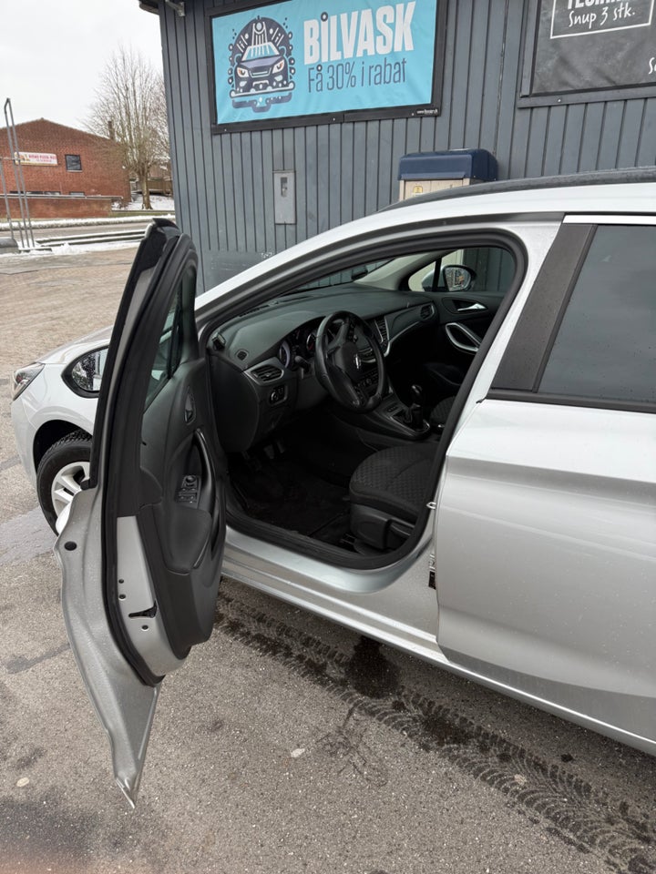 Opel Astra 1,4 T 150 Enjoy Sports Tourer 5d