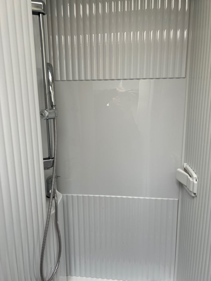 Sunlight T67 2,3 FTN2FE 4d