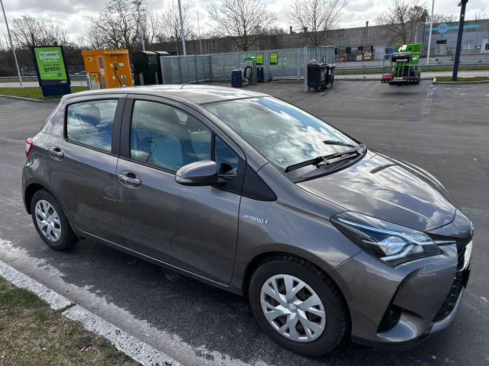 Toyota Yaris 1,5 Hybrid H2 Touch e-CVT 5d