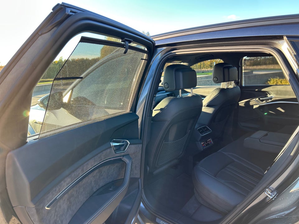 Audi e-tron S quattro 5d