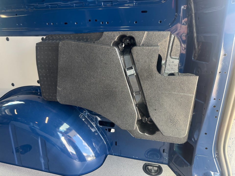 Mercedes Vito 119 2,0 CDi Kassevogn aut. L RWD