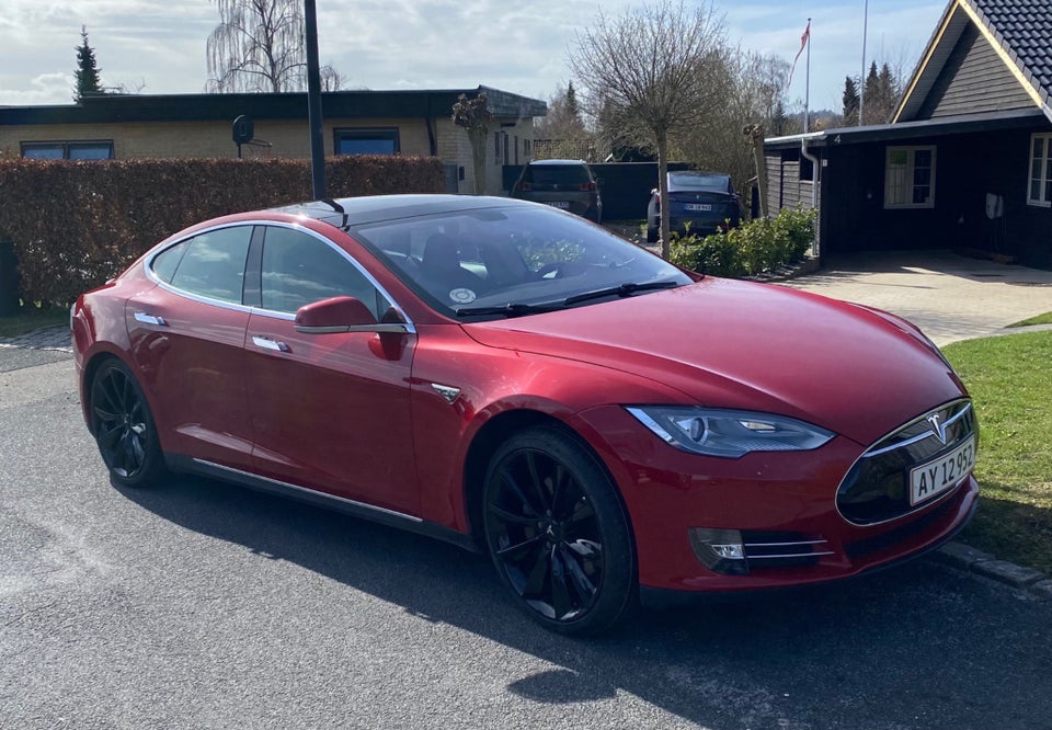 Tesla Model S P85 5d