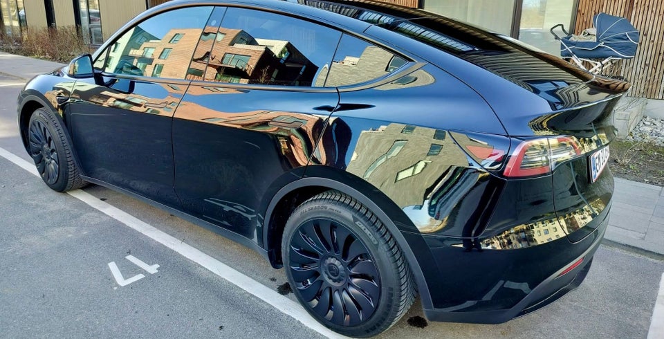 Tesla Model Y RWD 5d