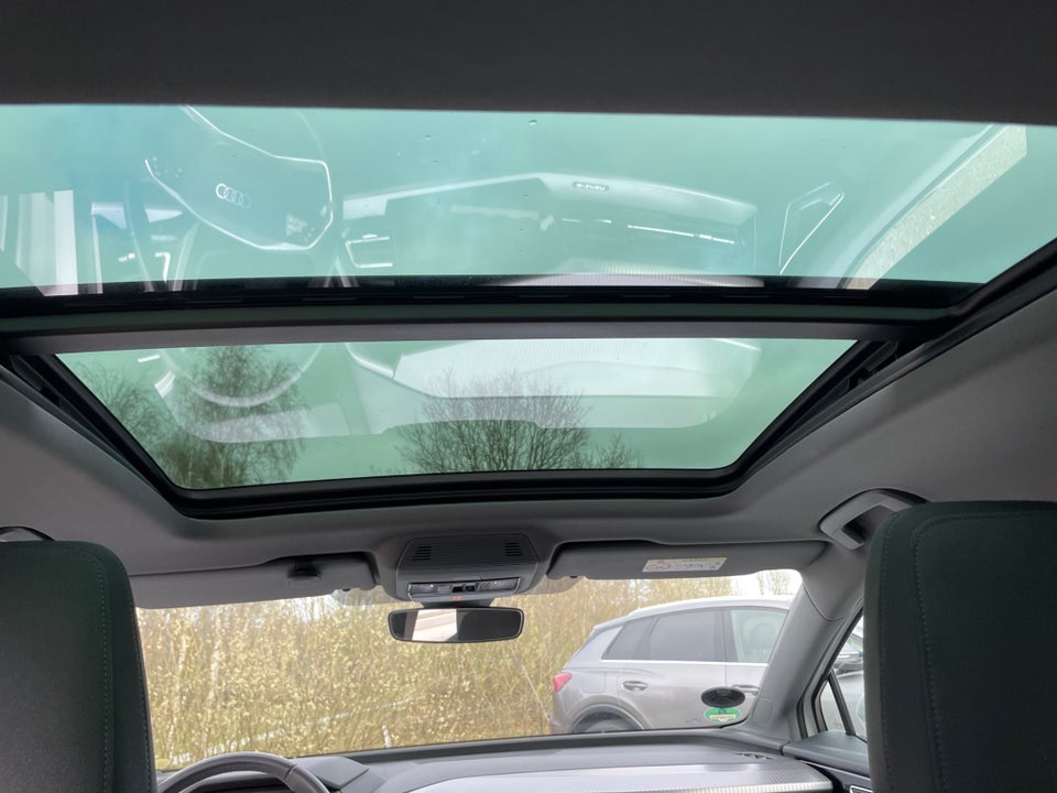 Audi Q4 e-tron 35 S-line 5d