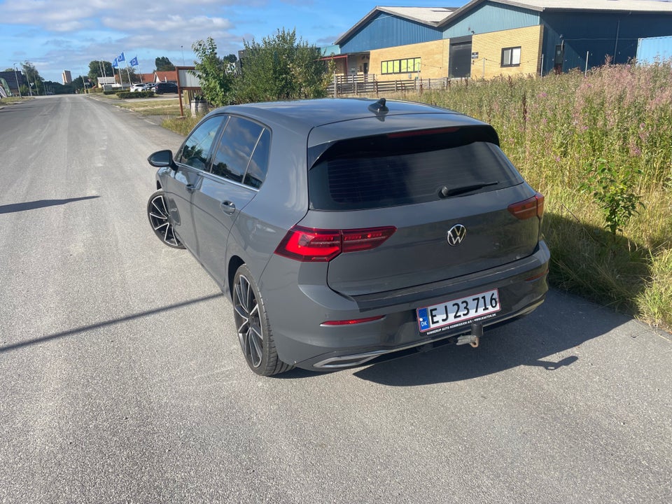 VW Golf VIII 1,4 eHybrid DSG 5d
