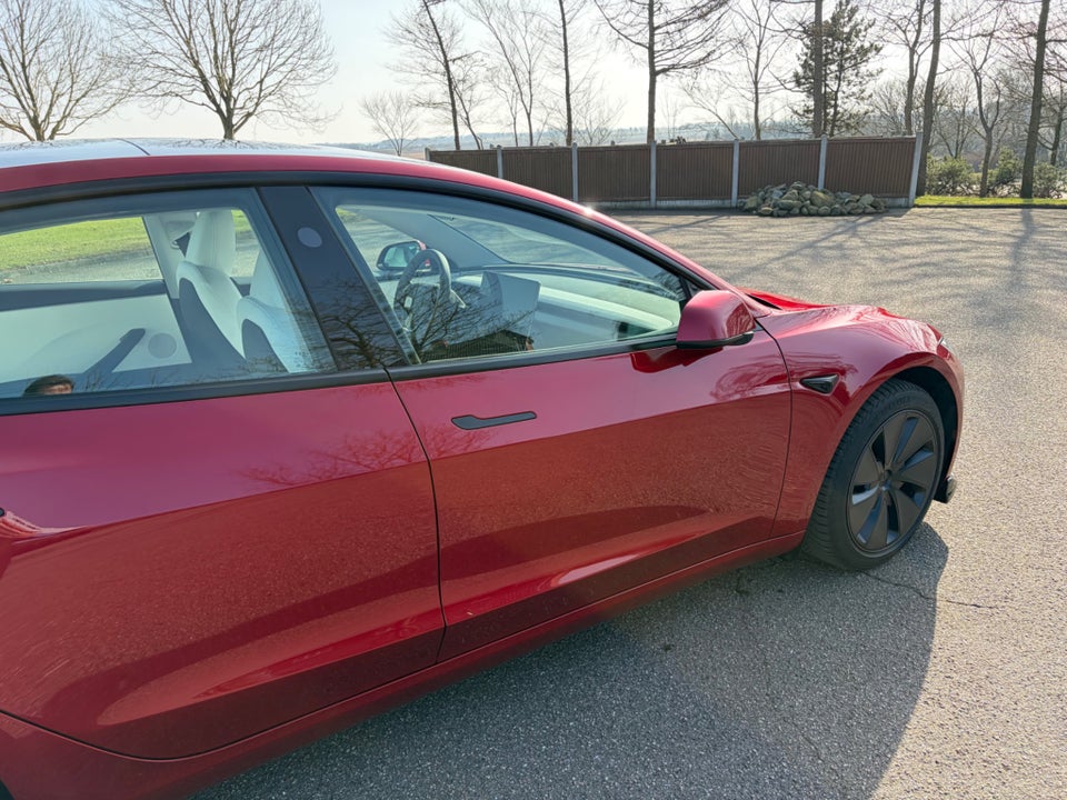 Tesla Model 3 RWD 4d