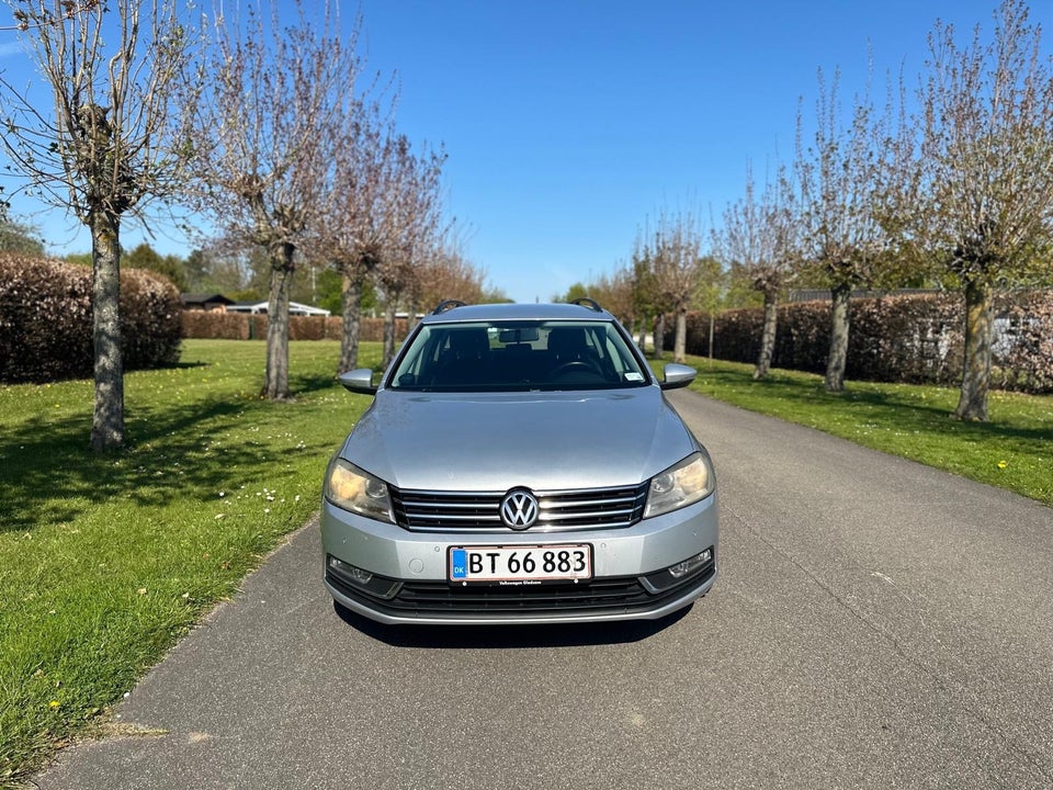 VW Passat 2,0 TDi 140 Highline Variant DSG BMT 5d