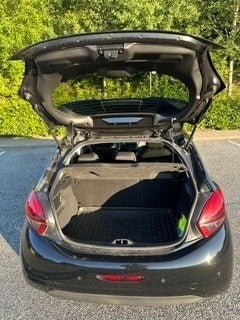 Peugeot 208 1,6 BlueHDi 100 Allure Sky 5d