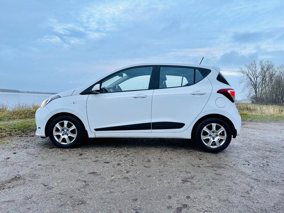 Hyundai i10 1,0 Touch 5d