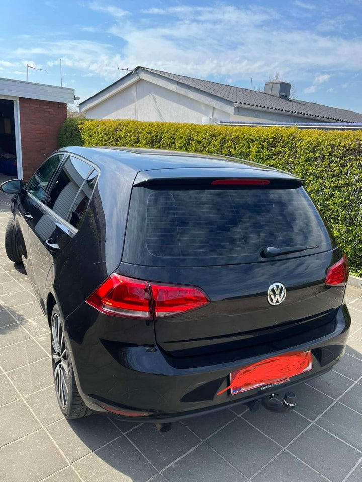 VW Golf VII 1,6 TDi 105 Highline Variant DSG BMT 5d