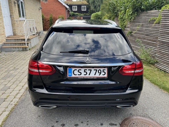 Mercedes C220 d 2,2 AMG Line stc. aut. 4Matic 5d