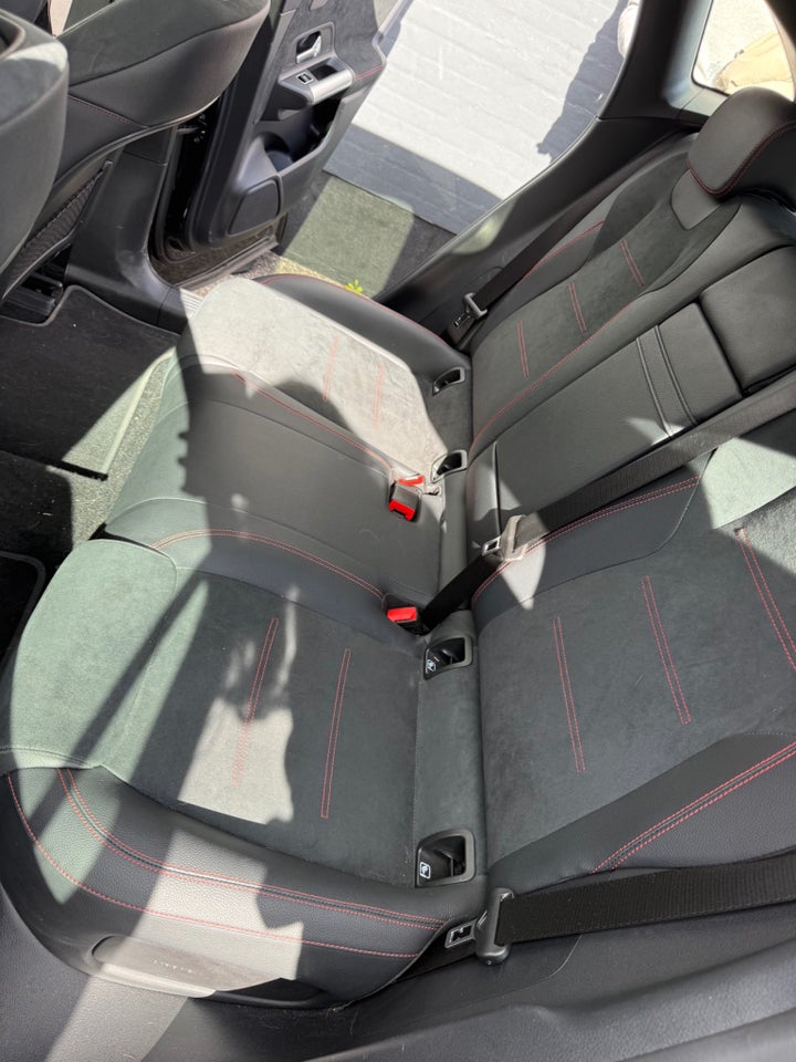 Mercedes EQA300 AMG Line 4Matic 5d