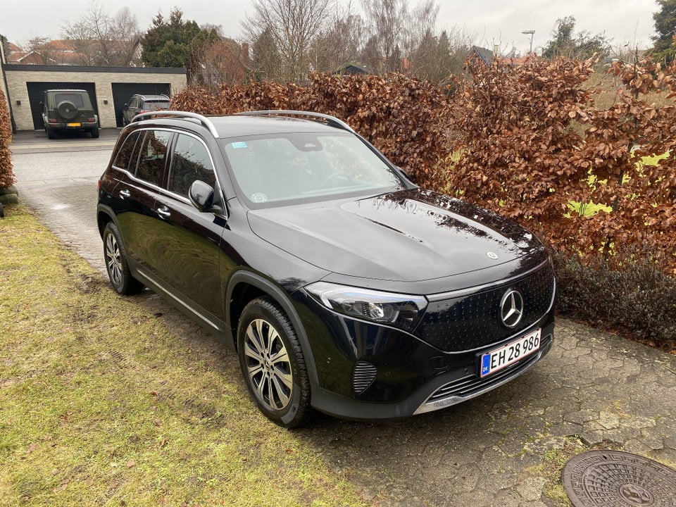 Mercedes EQB300 Progressive Advance Plus 4Matic 5d