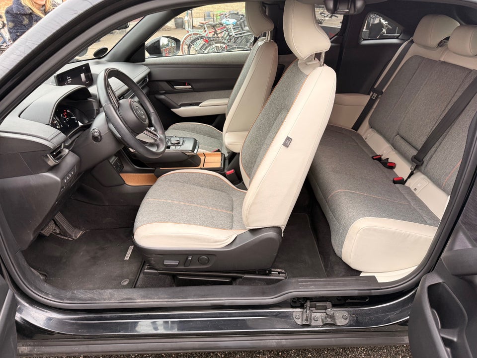 Mazda MX-30 e-SkyActiv Cosmo 5d