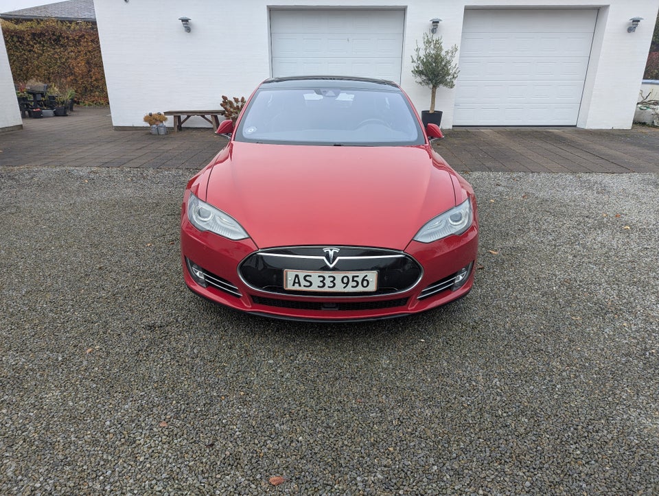 Tesla Model S P85D 5d