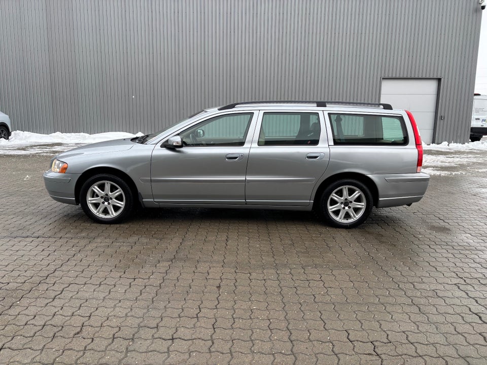 Volvo V70 2,4 140 Classic 5d