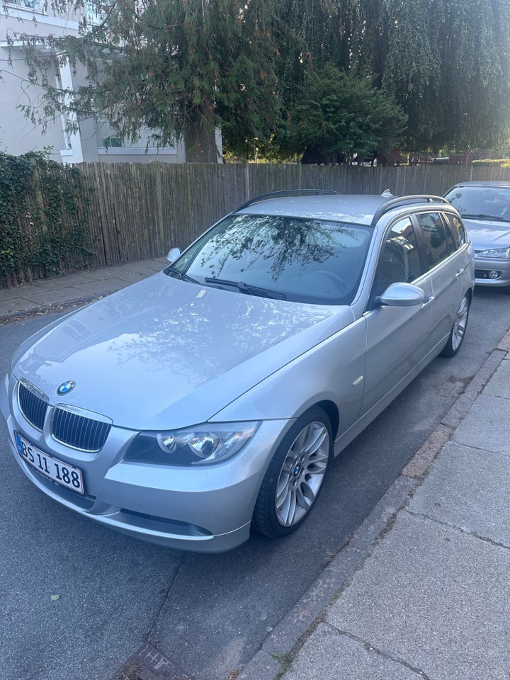 BMW 330i 3,0 Touring Steptr. 5d