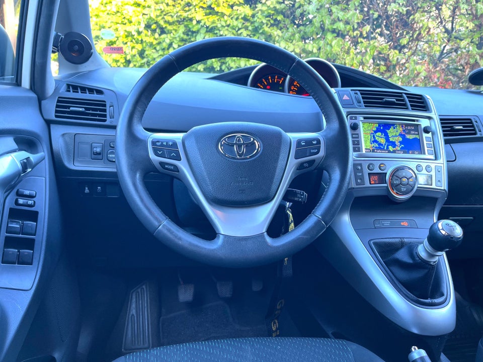 Toyota Verso 2,0 D-4D TX 7prs 5d