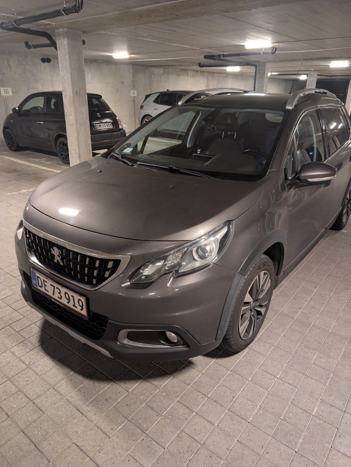 Peugeot 2008 1,6 BlueHDi 100 Allure Sky 5d