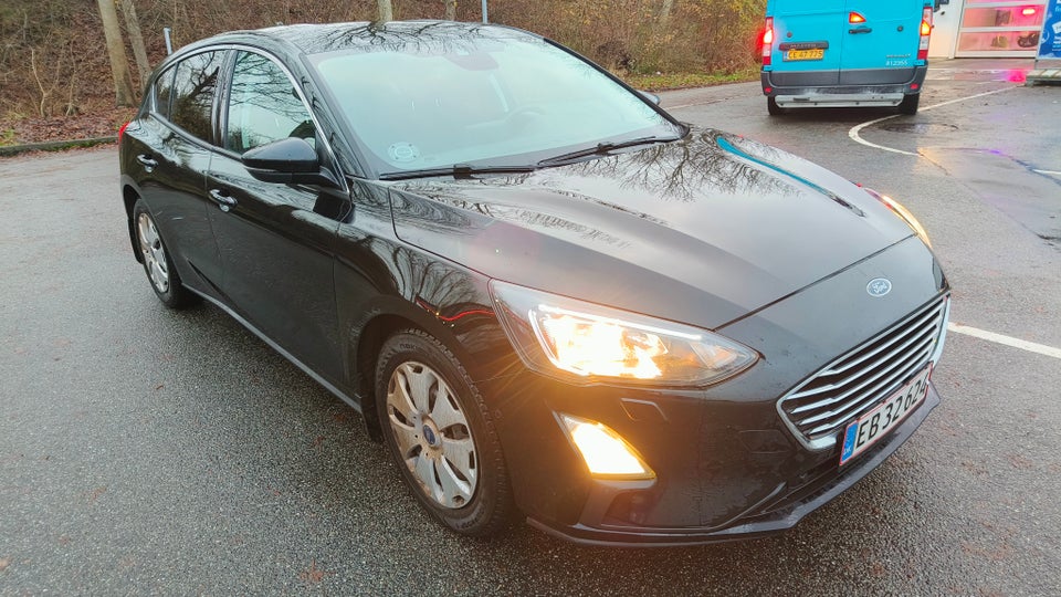 Ford Focus 1,5 EcoBlue Titanium Business 5d