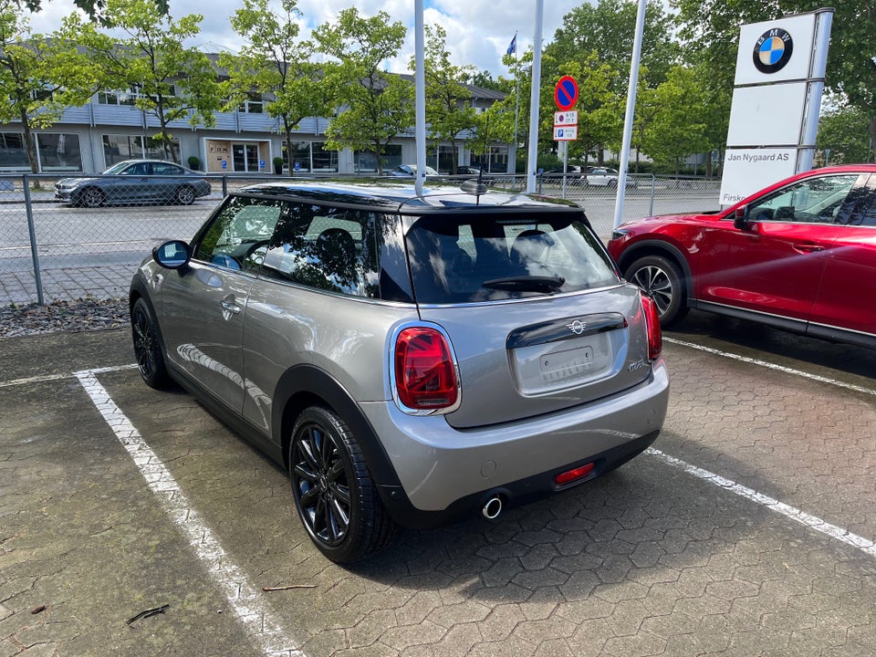 MINI Cooper 1,5 Essential aut. 3d