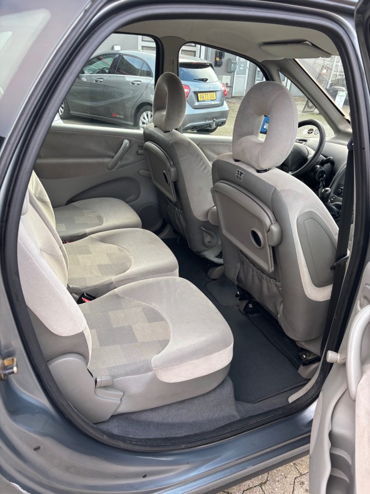 Citroën Xsara Picasso 1,8i 16V Prestige 5d