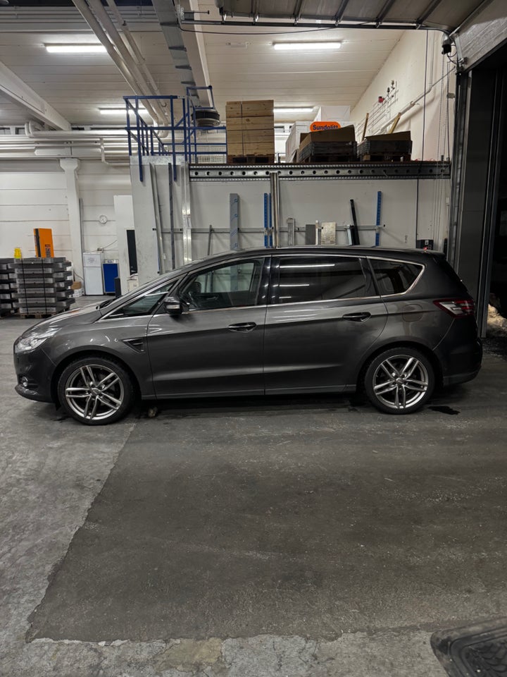 Ford S-MAX 2,0 TDCi 180 Titanium aut. 7prs 5d