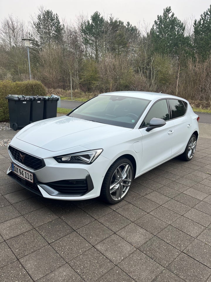 Cupra Leon 1,4 eHybrid DSG 5d