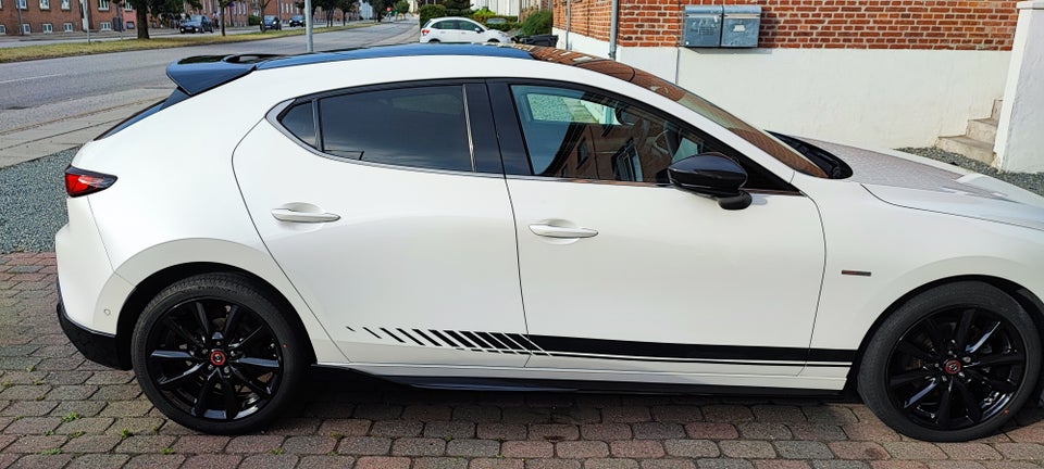 Mazda 3 2,0 SkyActiv-X 180 100th Anniversary aut. AWD 5d