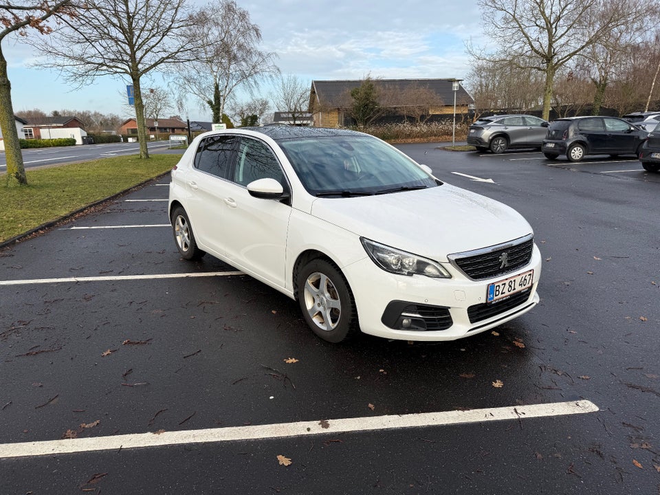 Peugeot 308 1,6 BlueHDi 120 Edition+ 5d