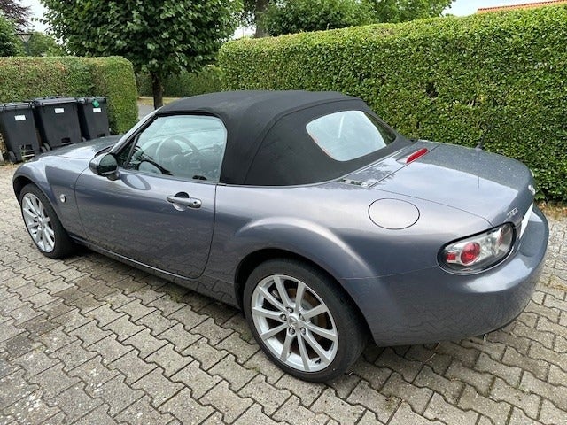 Mazda MX-5 2,0 Roadster Coupé Sport 2d