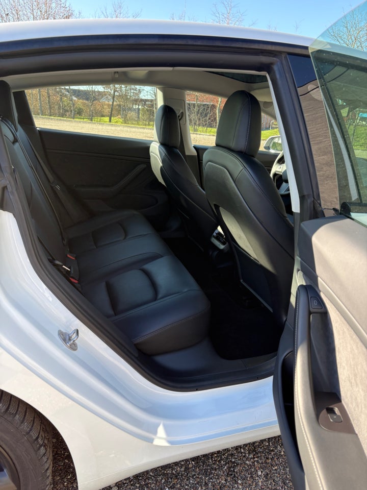 Tesla Model 3 Performance AWD 4d