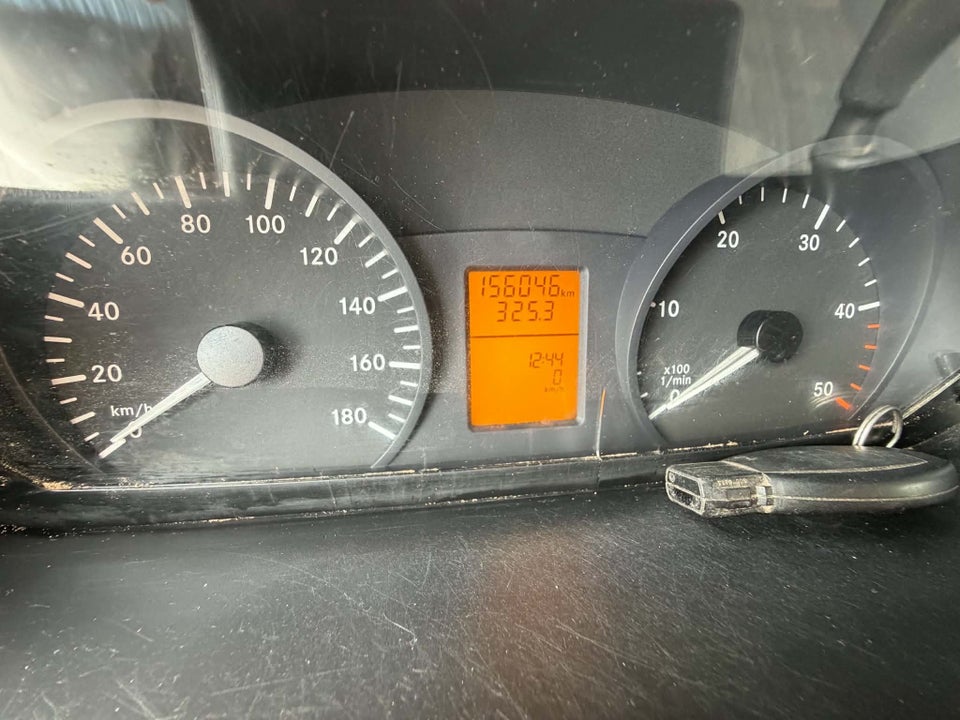 Mercedes Sprinter 211 2,2 CDi R2 Kassevogn 5d