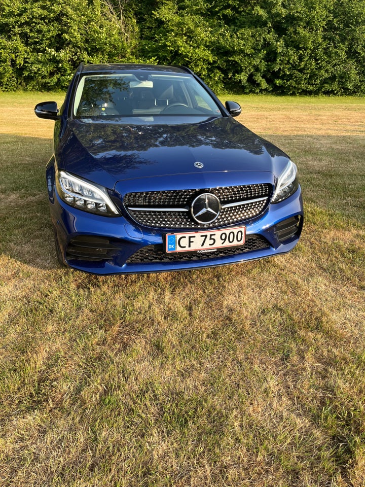 Mercedes C300 2,0 AMG Line stc. aut. 5d