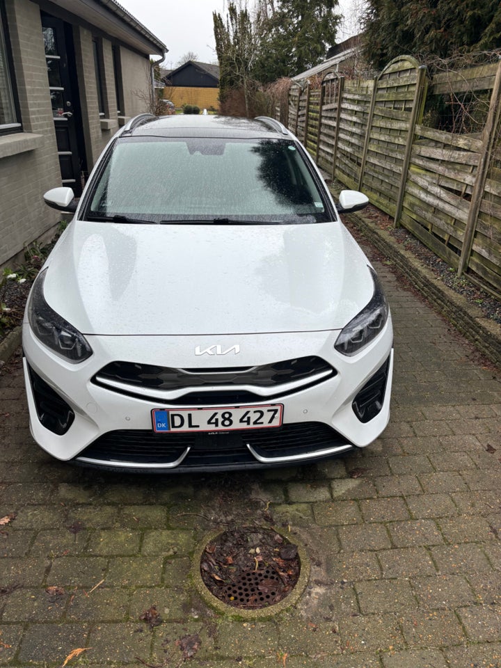 Kia Ceed 1,6 PHEV Upgrade Premium SW DCT 5d