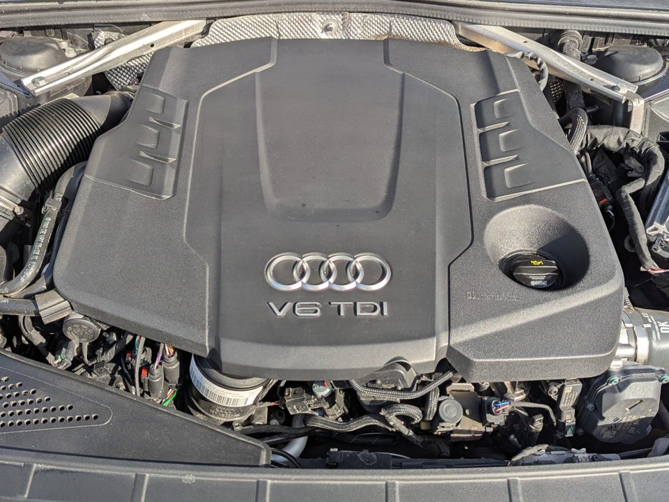 Audi A4 45 TDi Advanced plus Avant quattro Tiptr. 5d