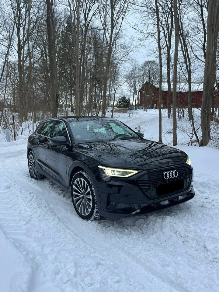 Audi e-tron 55 quattro 5d