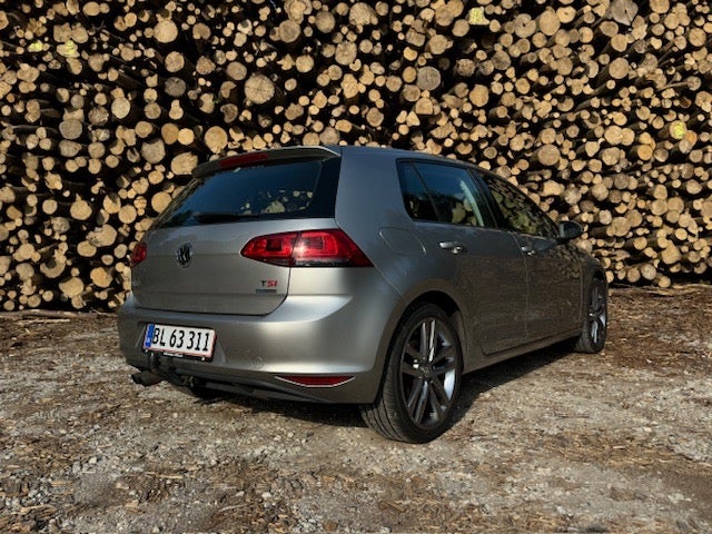 VW Golf VII 1,4 TSi 140 Highline BMT 5d