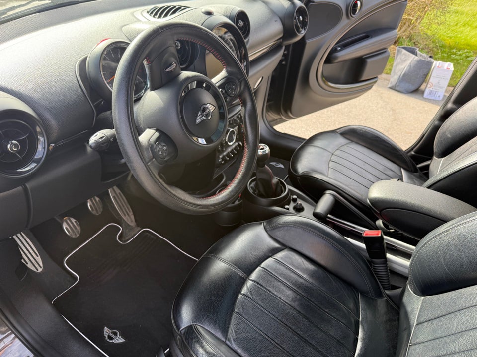 MINI Countryman Cooper 1,6 ALL4 5d