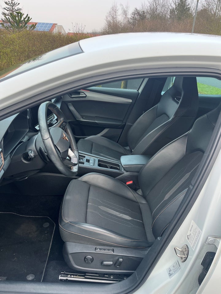 Cupra Leon 1,4 eHybrid DSG 5d