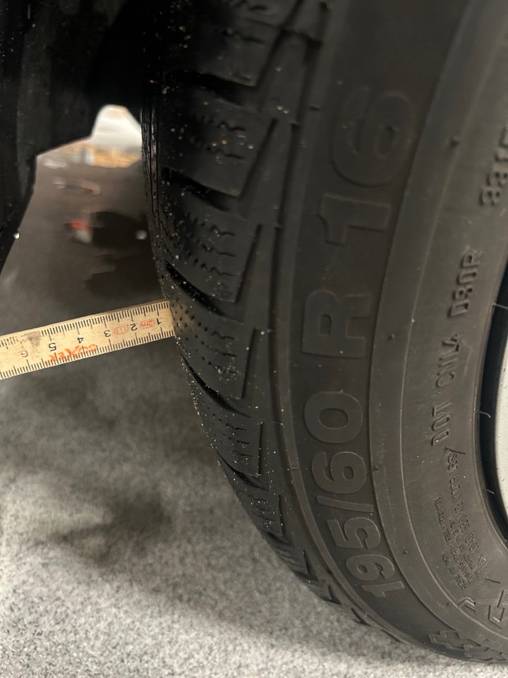 Peugeot 2008 1,2 VTi 82 Active Sky 5d