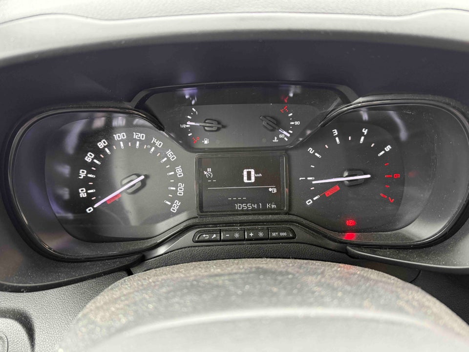 Toyota ProAce City 1,5 D 102 Medium Comfort 4d