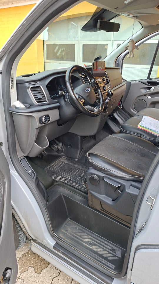 Ford Transit Custom 320 L2 2,0 TDCi 170 Sport